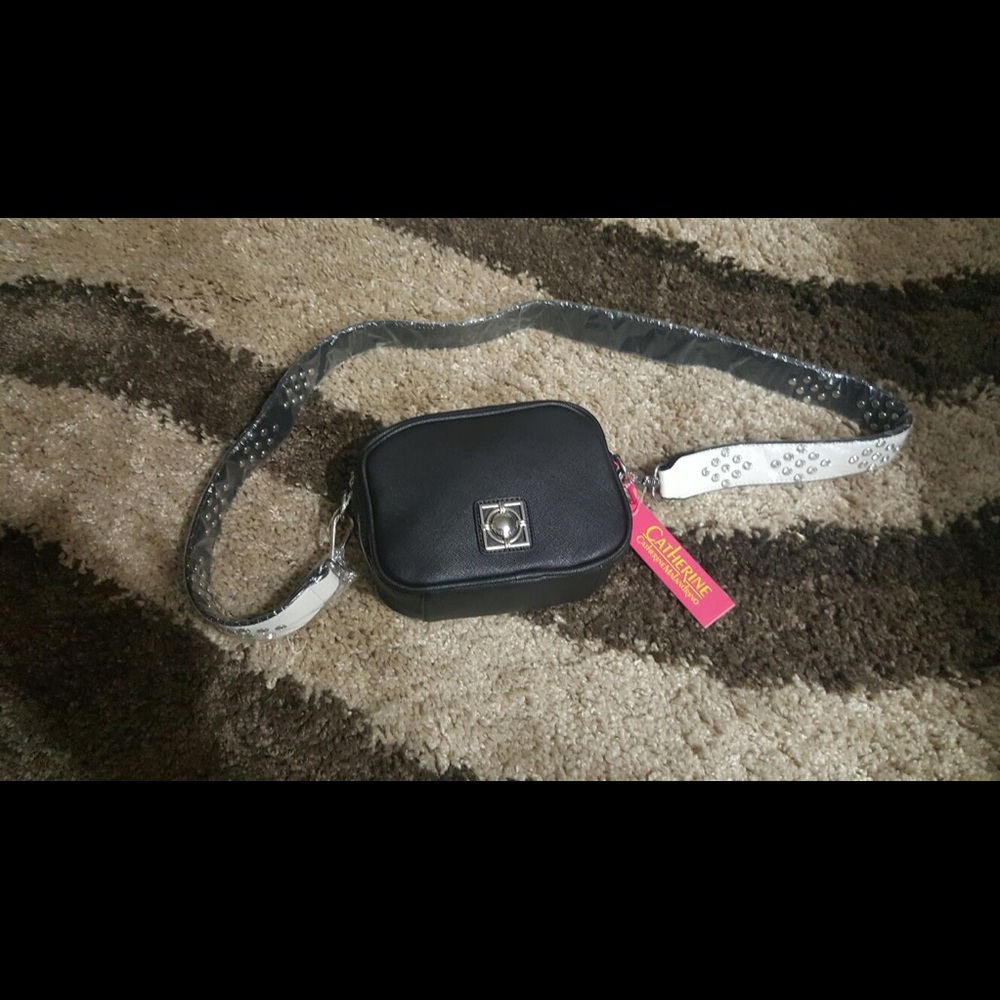 Black sling bag